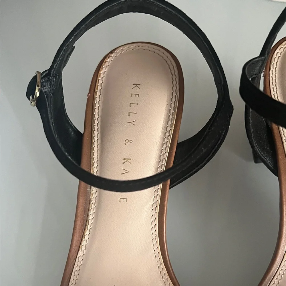 Kelly & Katie Black and Tan Heels with Embellishments - Picture 4 of 4